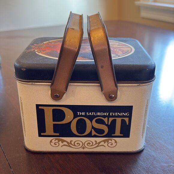 Vintage 1939 Saturday evening post Christmas tin - Picture 2 of 7